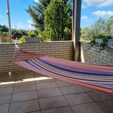 Accogliente Con Piscina