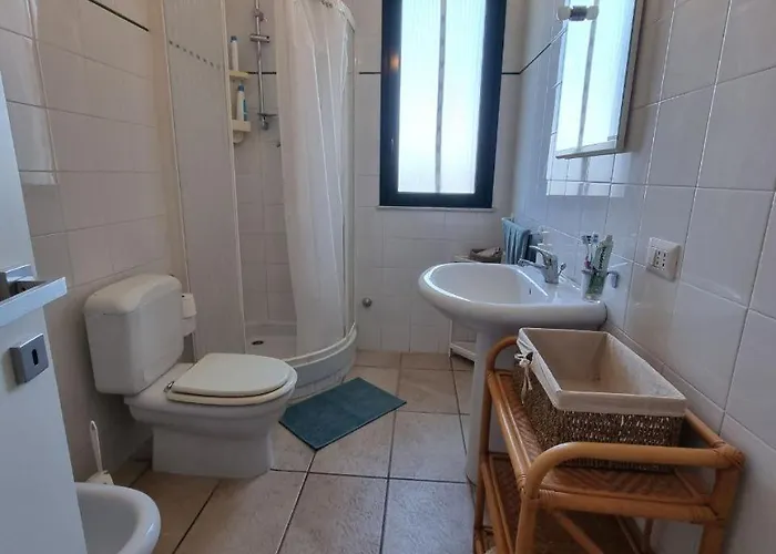 Вилла Accogliente Con Piscina Кальтаджироне