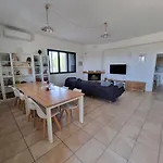 Accogliente Con Piscina
