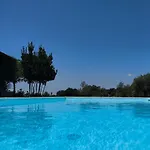 וילה Accogliente Con Piscina קלטג'ירונה