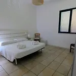 וילה Accogliente Con Piscina קלטג'ירונה