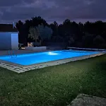 Accogliente Con Piscina * קלטג'ירונה