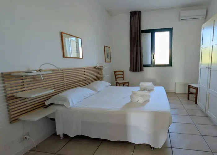 Accogliente Con Piscina Villa